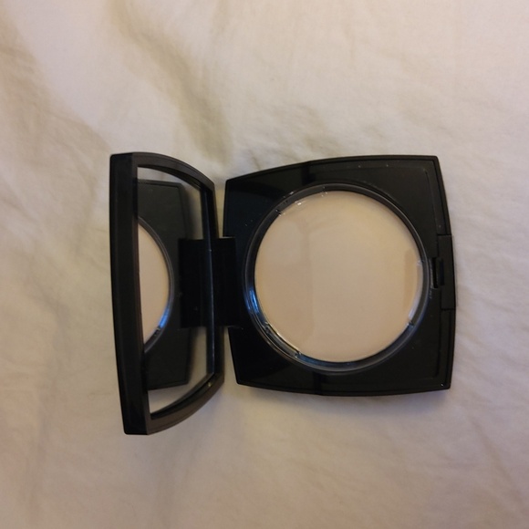 LANCOME Poudre Majeure Excellence Micro-aerated Pressed Powder - Picture 2 of 4